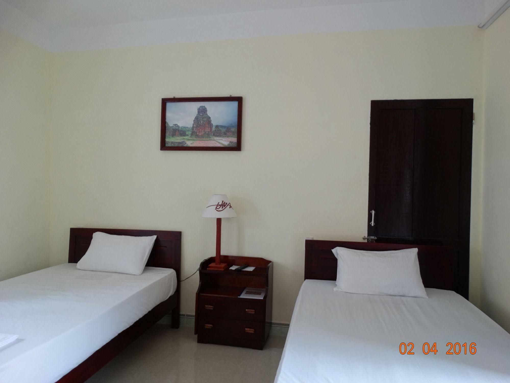 Yellow House Homestay Hoi An Luaran gambar